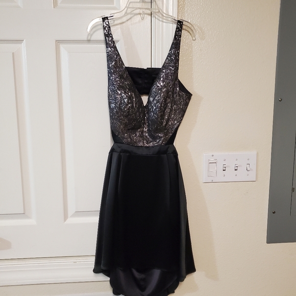 Guess by Marciano Dress - Picture 4 of 4